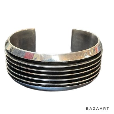 画像1: OLD　”NAVAJO”　”TOM HAWK”　「6 LINE BANGLE」　STERLING SILVER