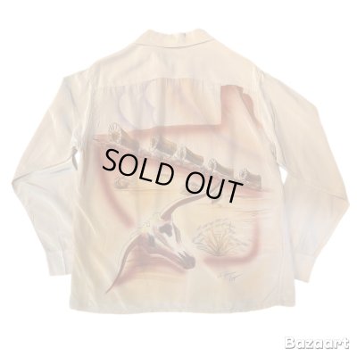 画像1: 40's　MINT CONDITION　"NYLO - SHEEN　by Troy of California"　WESTERN MOTIF　（Desert　Buffalo Skull　and　Ox Cart　etc.)　BACK PANNEL　HAND PAINTED　LONG SLEEVE　SHIRTS　SIZE：M　very beautuful !!