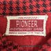 画像2: 50's "Montgomery Ward　PIONEER"　千鳥格子 CHECK PATTERN　PRINTED COTTON FLANNEL SHIRTS　マチ付き (2)