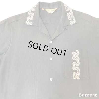 画像2: 50's "PAUL　HOWARD　CALIFORNIA"　SHORT　SLEEVE　GABARDINE　SHIRTS　WITH　BLACK × SNAKE　PATTERN　EMBROIDERY　SIZE：M　　