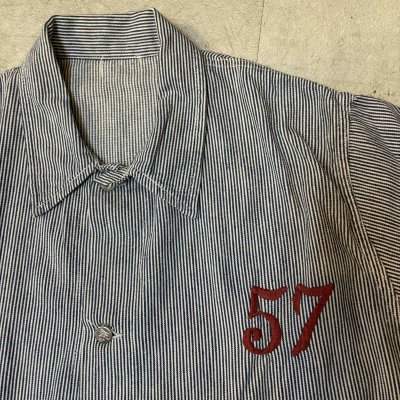 画像2: 40's 「1 WASH & 1 DRY」　”It's Walker"　HICKORY STRIPE　2 POCKET　COVERALL JACKET　WITH EMBROIDERY