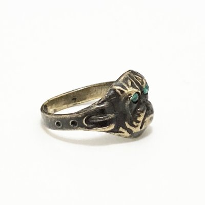 画像2: ”BULLDOG” MOTIF BRASS RING WITH GREEN EYES　13号　(5)