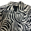 画像2: 50's DEAD STOCK　”ZEBRA”　PATTERN　PRINTED　PULLOVER　FAKE FUR　SHIRTS　with ITALIAN COLLAR　good size !! (2)