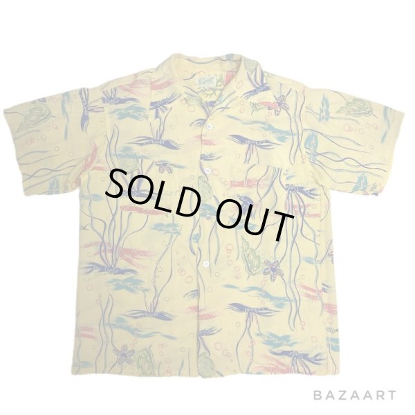 画像1: 50's "GUYMONT"　RAYON　HAWAIIAN SHIRTS　「in the sea」　SIZE:M　ON BOOK　good printing !! (1)