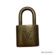 画像6: OLD　”LOUIS VUITTON”　BRASS　PADLOCK　 (6)