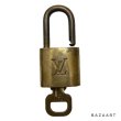 画像4: OLD　”LOUIS VUITTON”　BRASS　PADLOCK　（PARIS表記なし） (4)