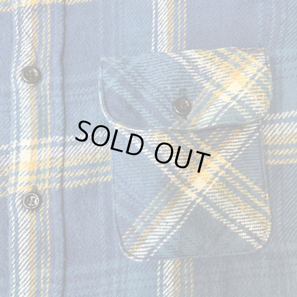 画像9: 50's "5 BROTHER"　BLUE　CHECKED　PATTERN　COTTON　HEAVY FLANNEL　SHIRTS　マチ付き　SIZE：16 （L）　good size !!　good condition !! (9)