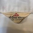 画像2: 1965's MINT CONDITION　"A　ONE　STORE"　「U.S.AIR FORCE」　OKINAWA　JAPAN　SOUVENIR　COTTON　POPLIN　BOWLING　SHIRTS　WITH　UNUSUAL　BUTTON　WHITE × AIR FORCE BLUE　　 (2)