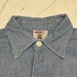 画像5: 70's "kennington"　WORK　CHAMBRAY　SHIRTS　WITH　PRINTED　「MICKEY　MOUSE」　ON THE BACK (5)