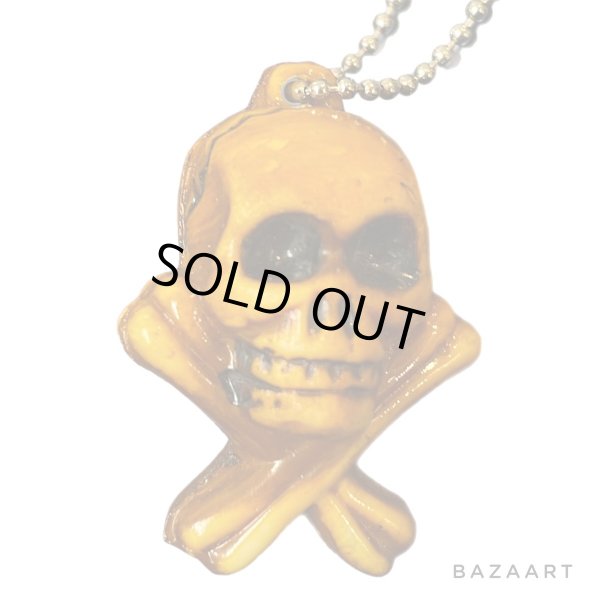 画像2: 50's DEAD STOCK　”SKULL AND CROSSBONES”　CHARM (2)